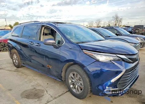 2023 Toyota Sienna Xle z USA, uszkodzony, nr VIN 5TDYRKEC3PS171596